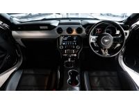 2017 Ford Mustang 2.3 EcoBoost PERFORMANCE รถเก๋ง 2 ประตู การันตีความสวยระดับพรีเมี่ยม รูปที่ 6